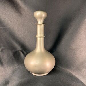 English Pewter Decanter by Leonard Hand Made In Sheffield England With Stopper